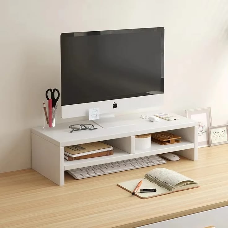میز مانیتور و کیبورد